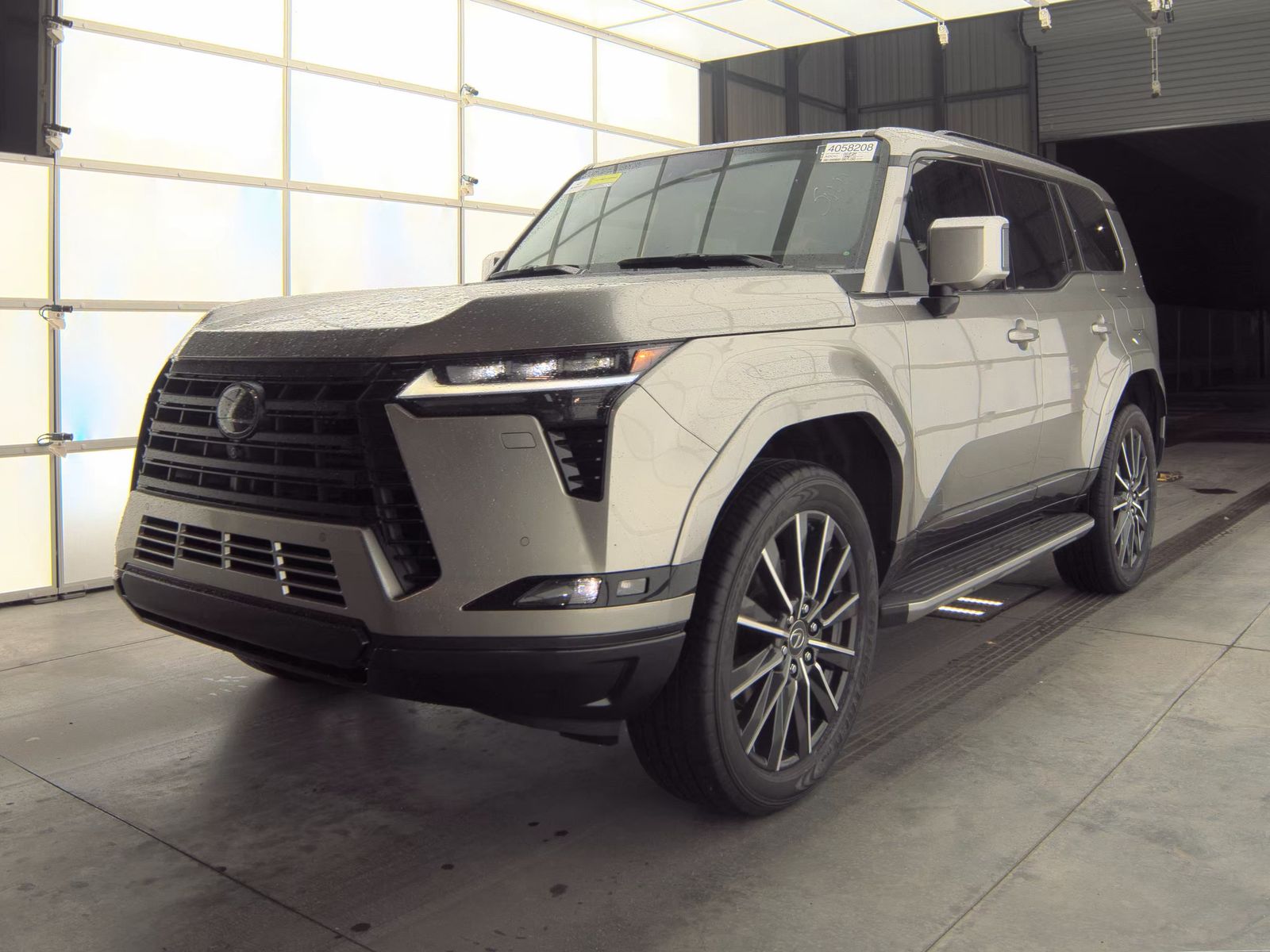 2024 Lexus GX 460 550 Luxury's photo