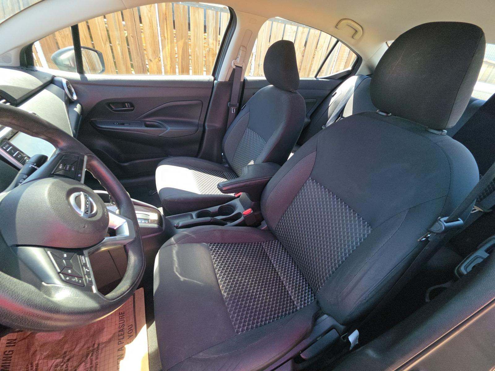 NISSAN VERSA - 5