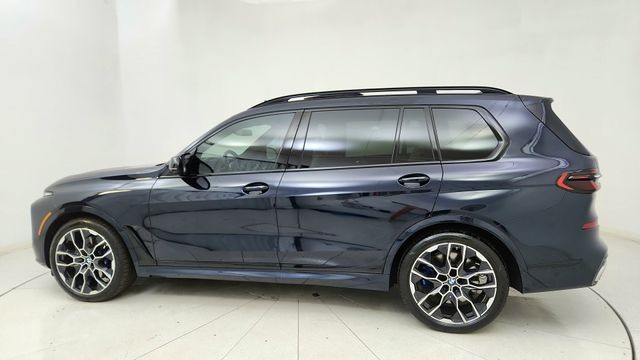 2026 BMW X7 M60i AWD