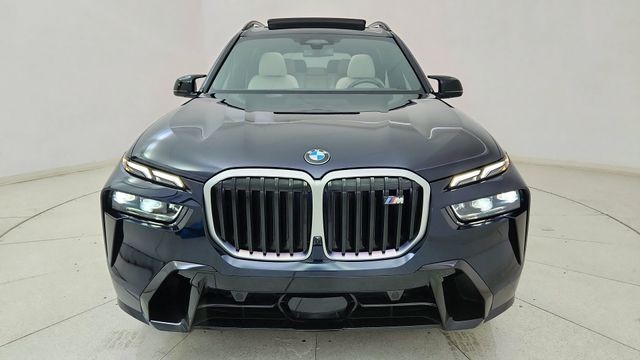 2026 BMW X7 M60i AWD