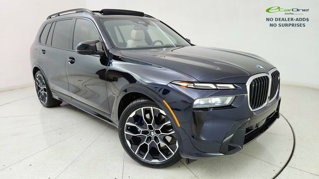 2026 BMW X7 M60i AWD