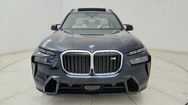 2026 BMW X7 M60i AWD