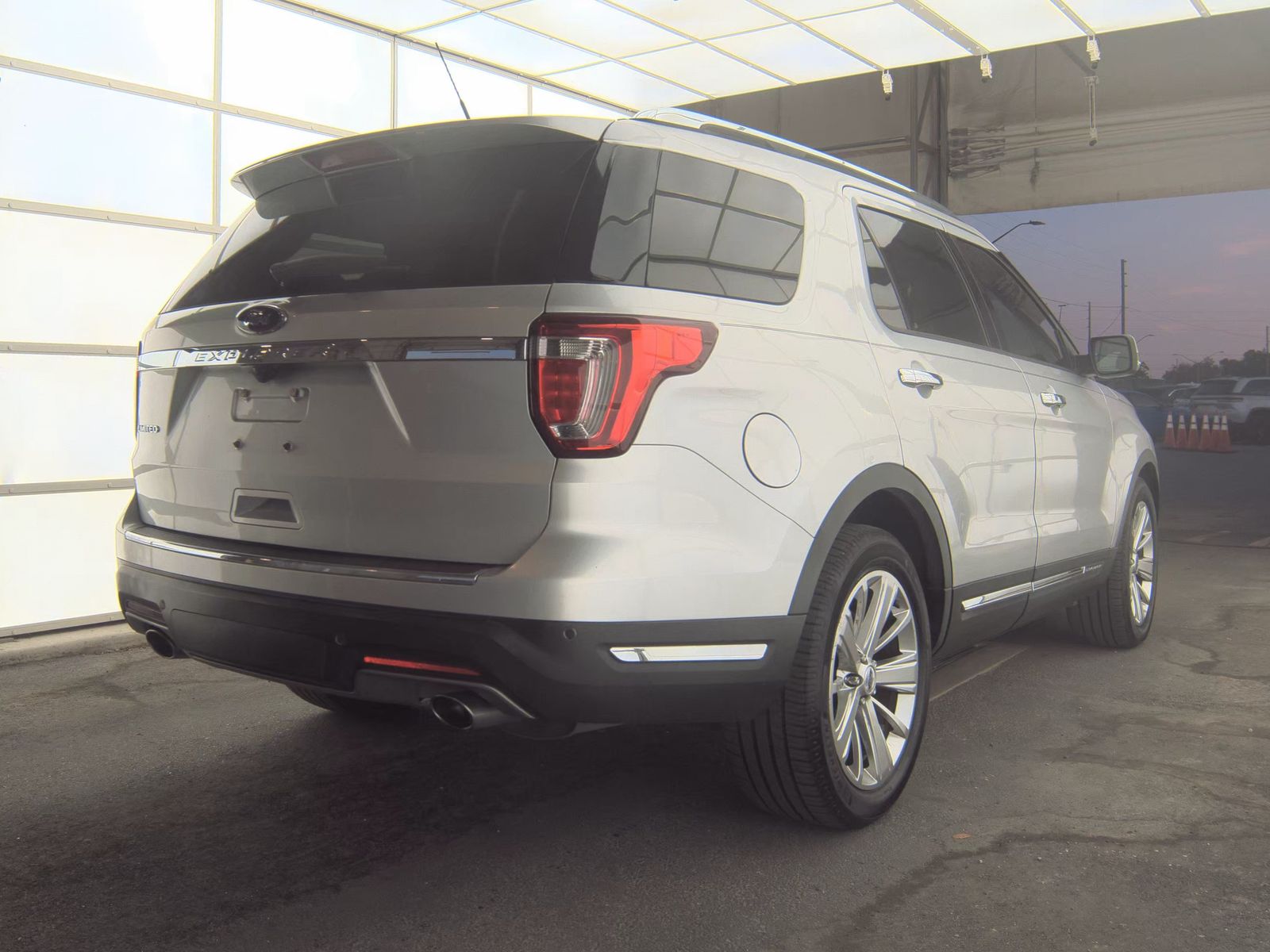 FORD EXPLORER - 6