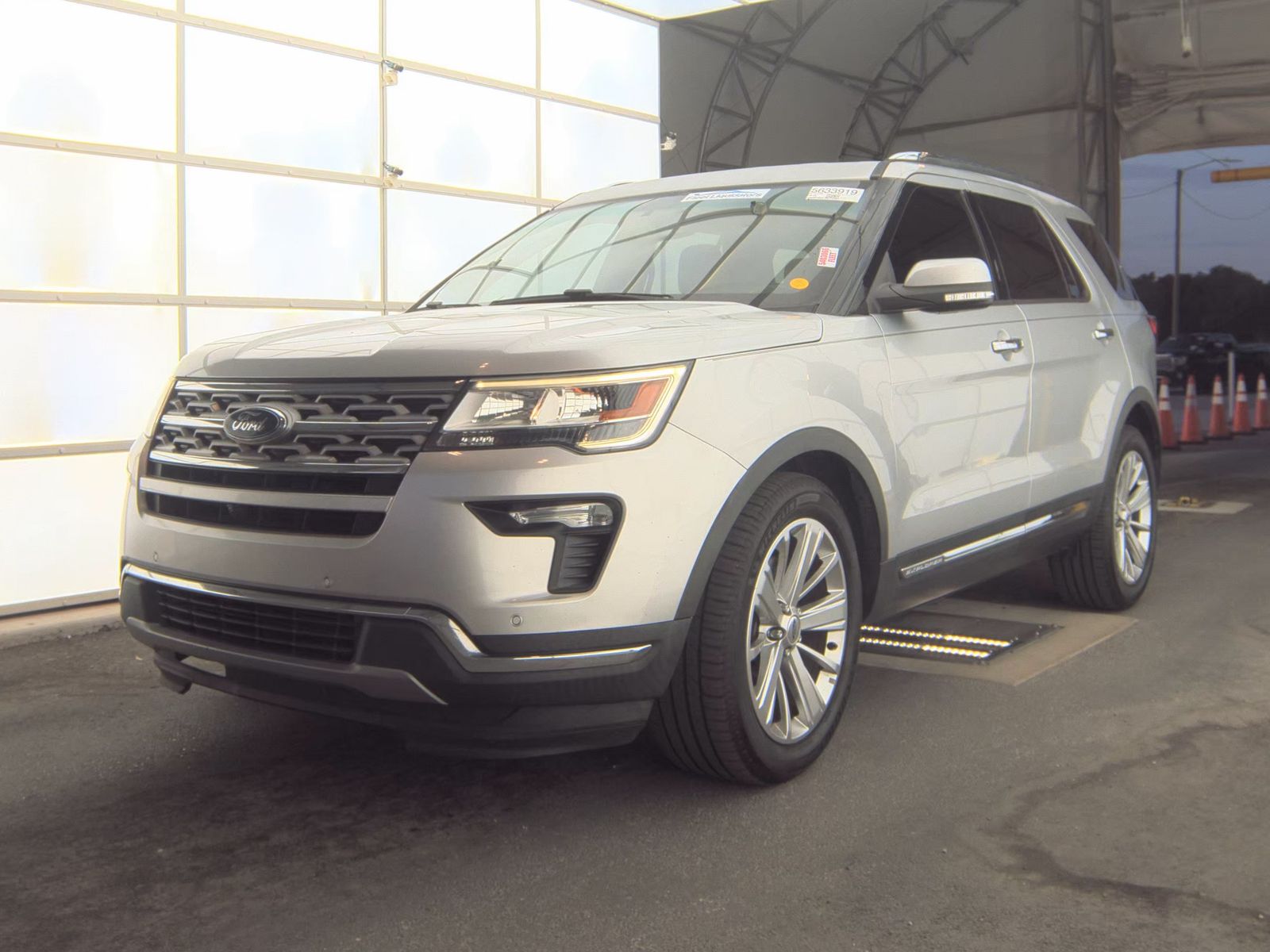 FORD EXPLORER - 1