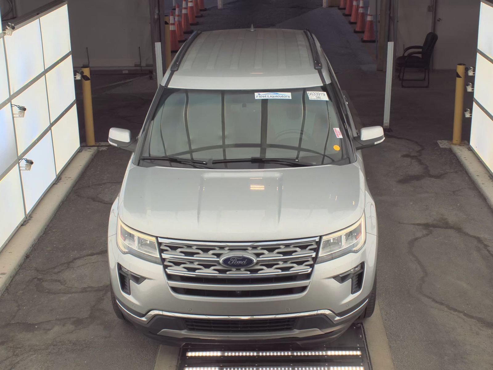 FORD EXPLORER - 3