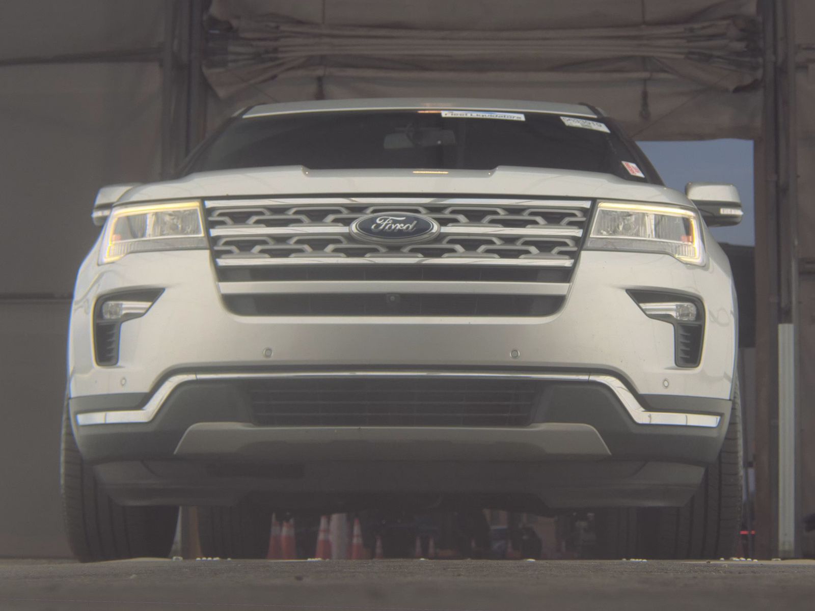 FORD EXPLORER - 4