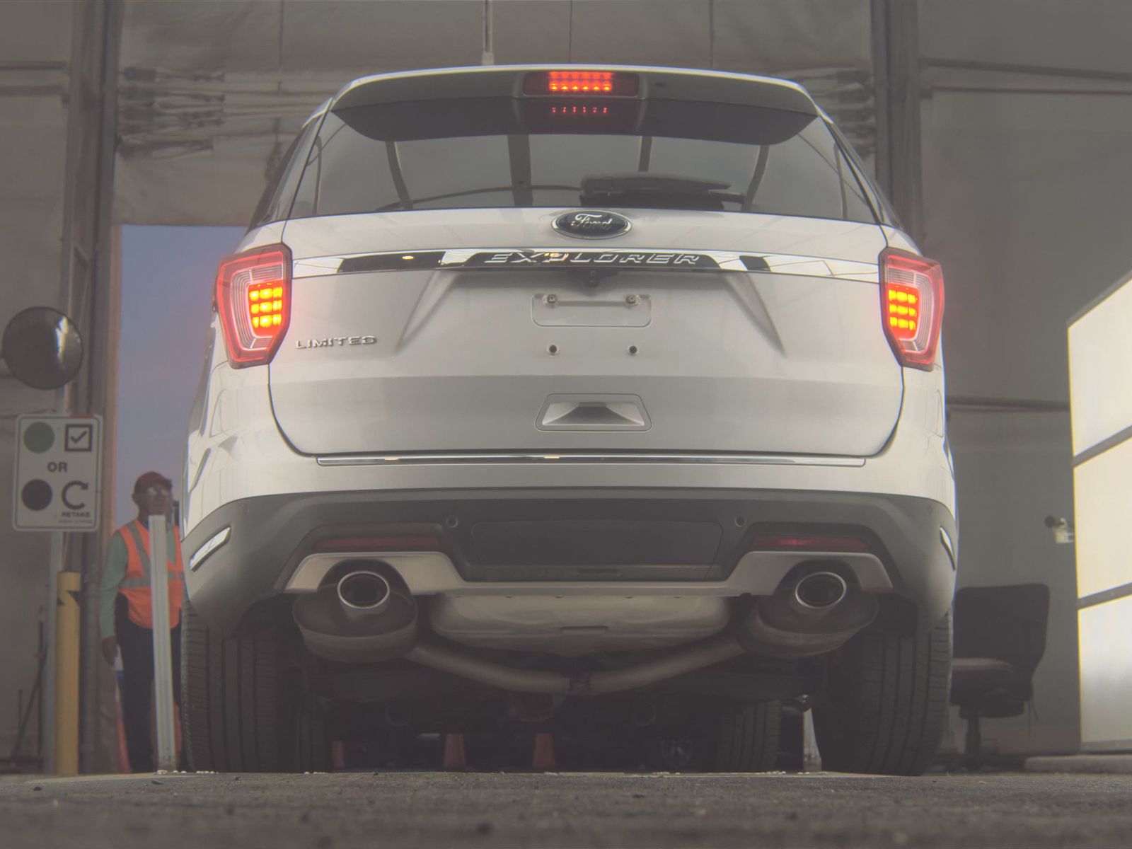 FORD EXPLORER - 8