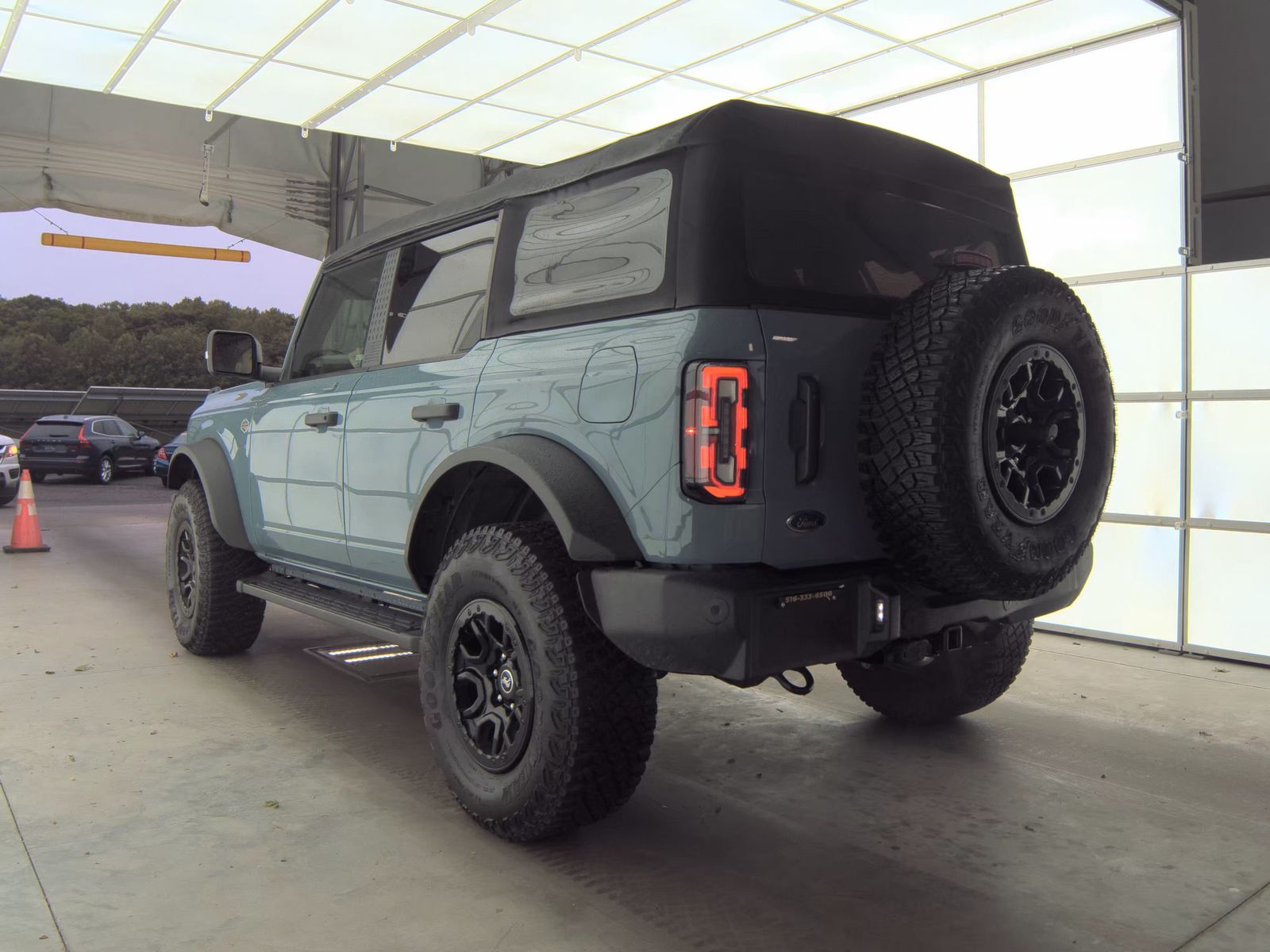 FORD BRONCO - 9