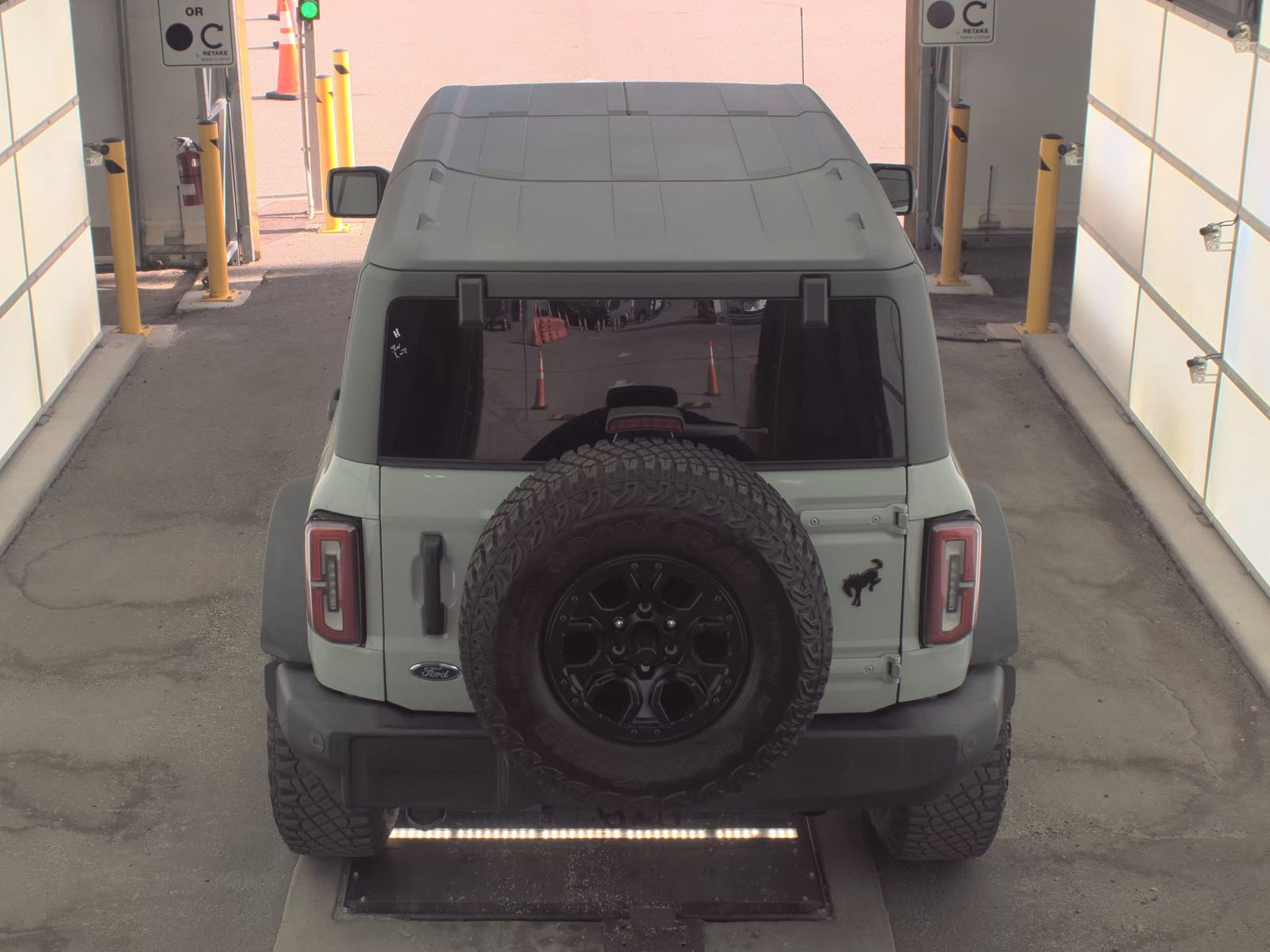FORD BRONCO - 7