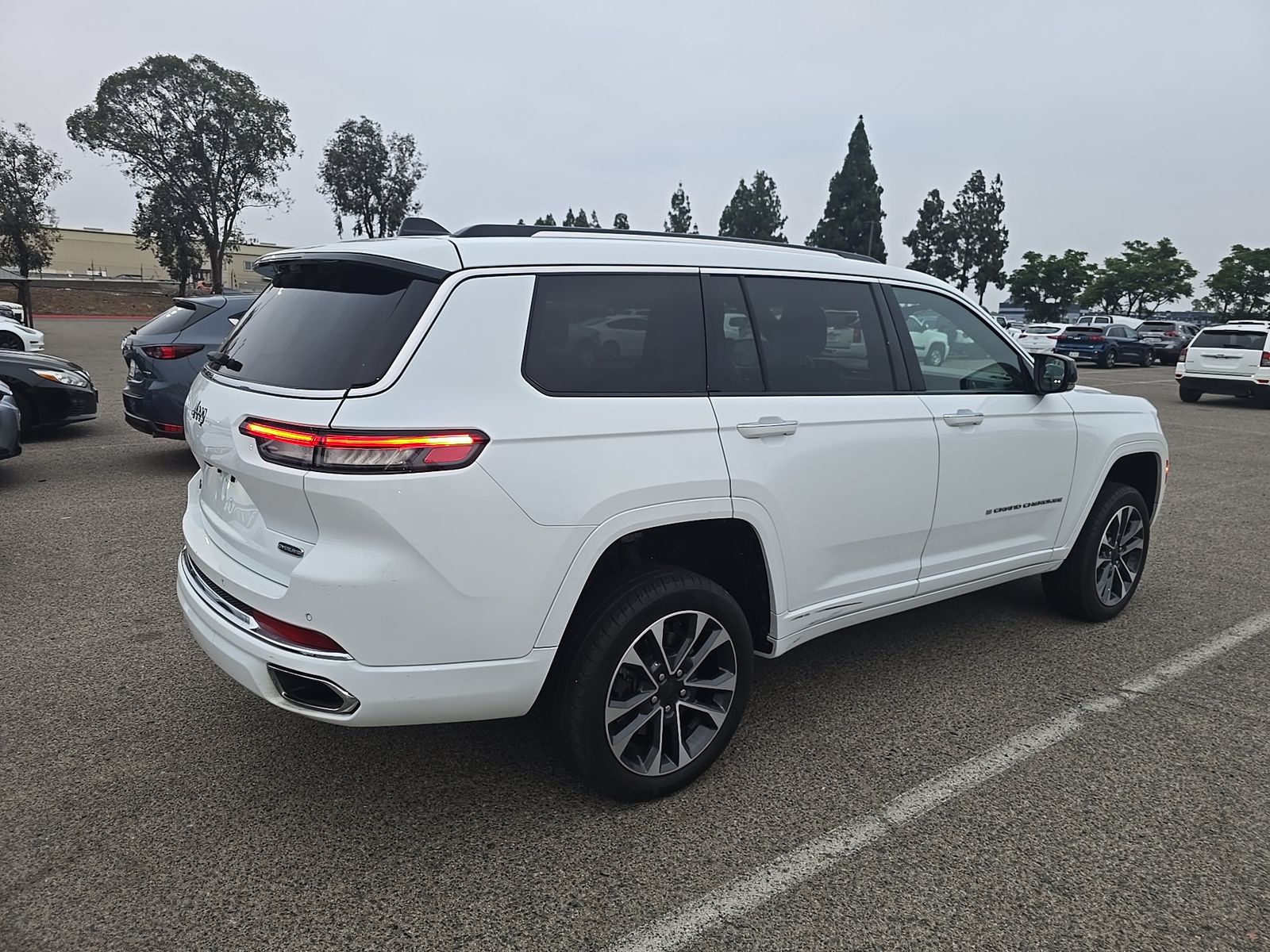 2023 Jeep Grand Cherokee L Overland AWD
