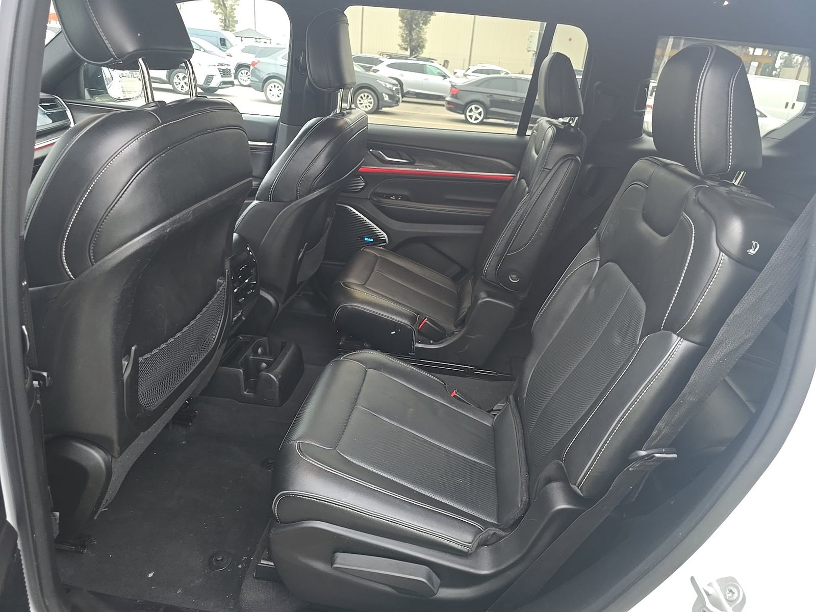 2023 Jeep Grand Cherokee L Overland AWD