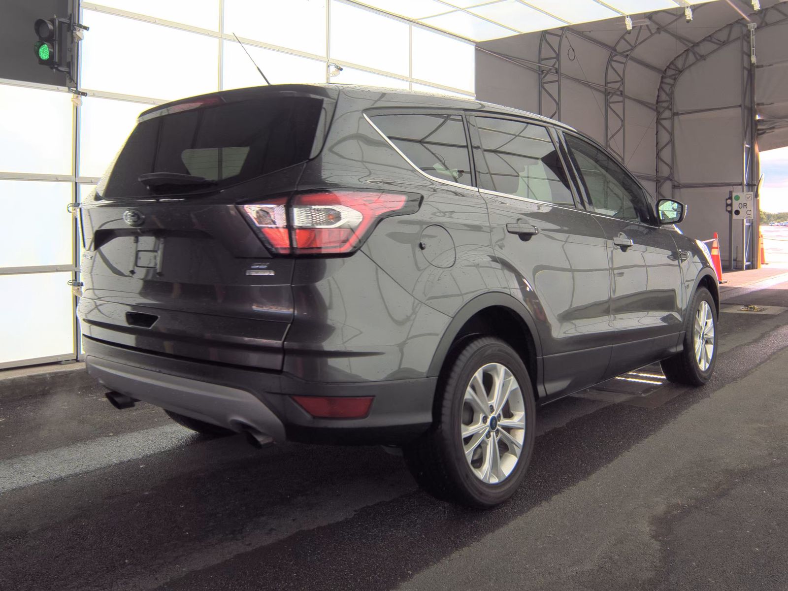 FORD ESCAPE - 6
