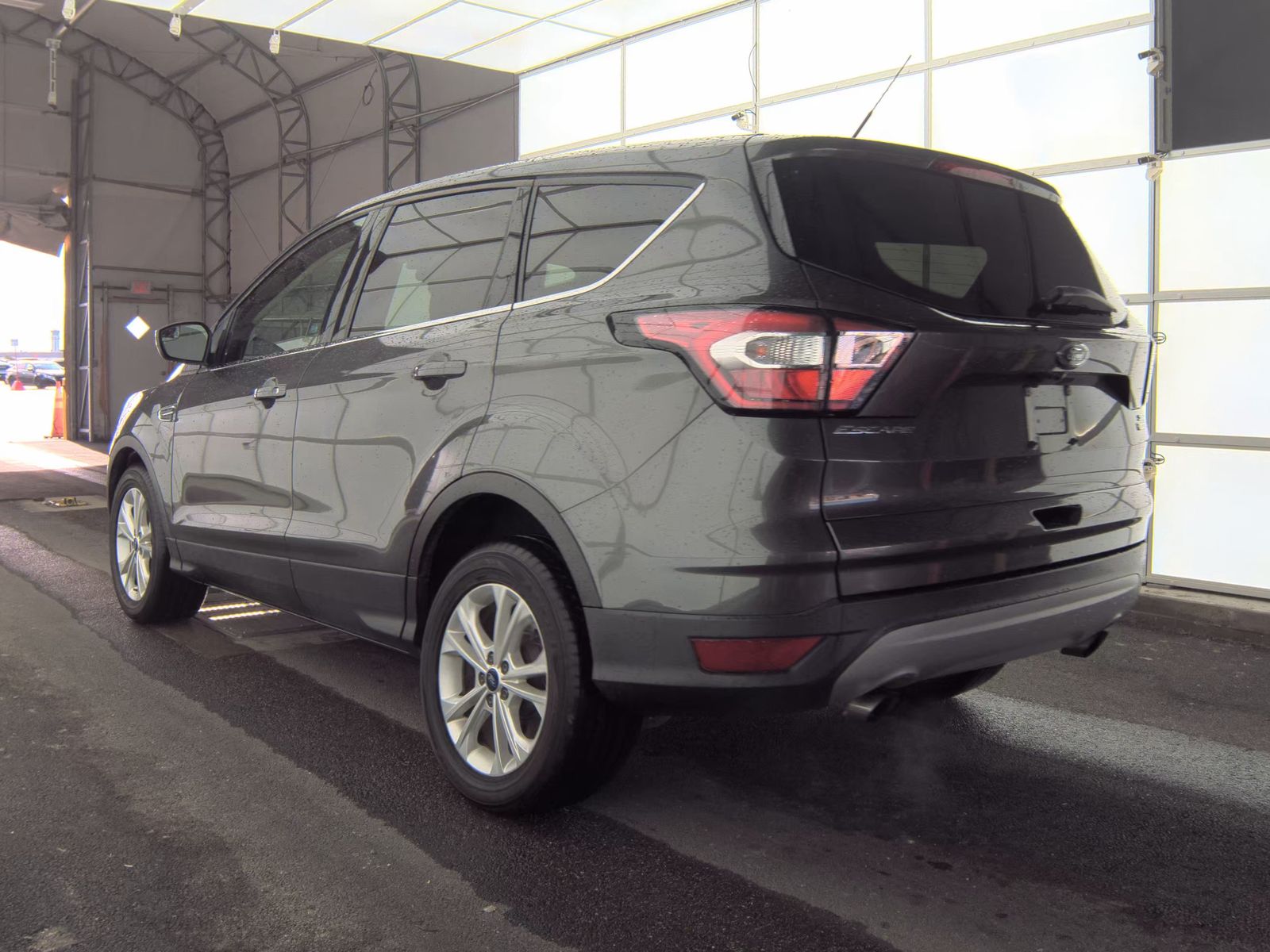 FORD ESCAPE - 9