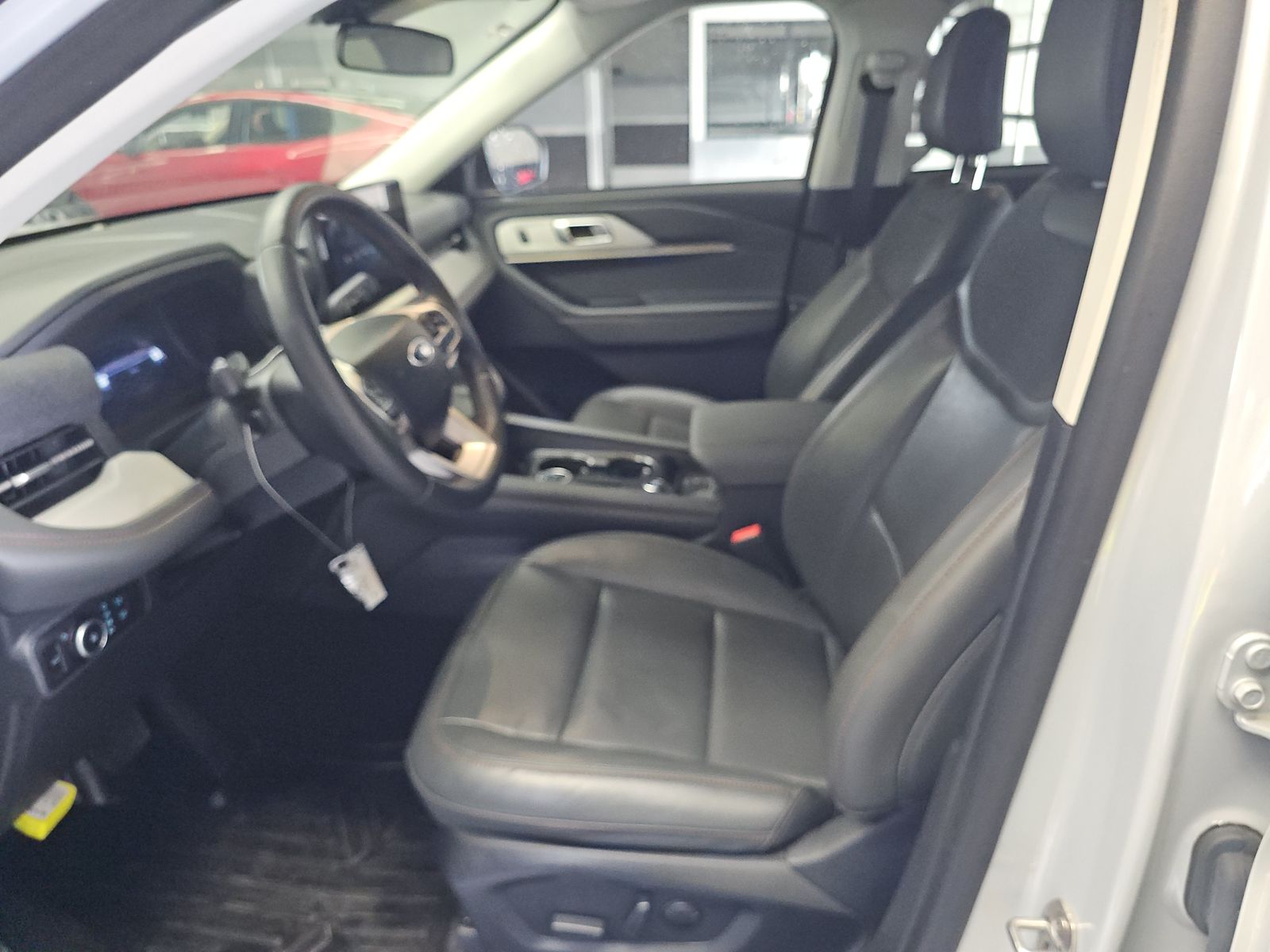 FORD EXPLORER - 8