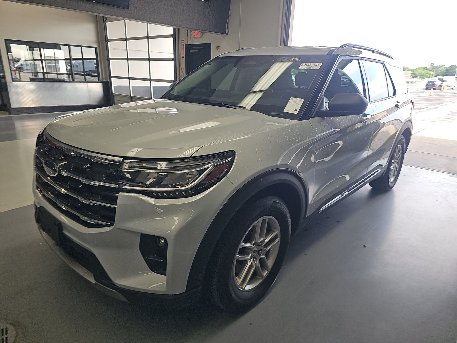 FORD EXPLORER - 1