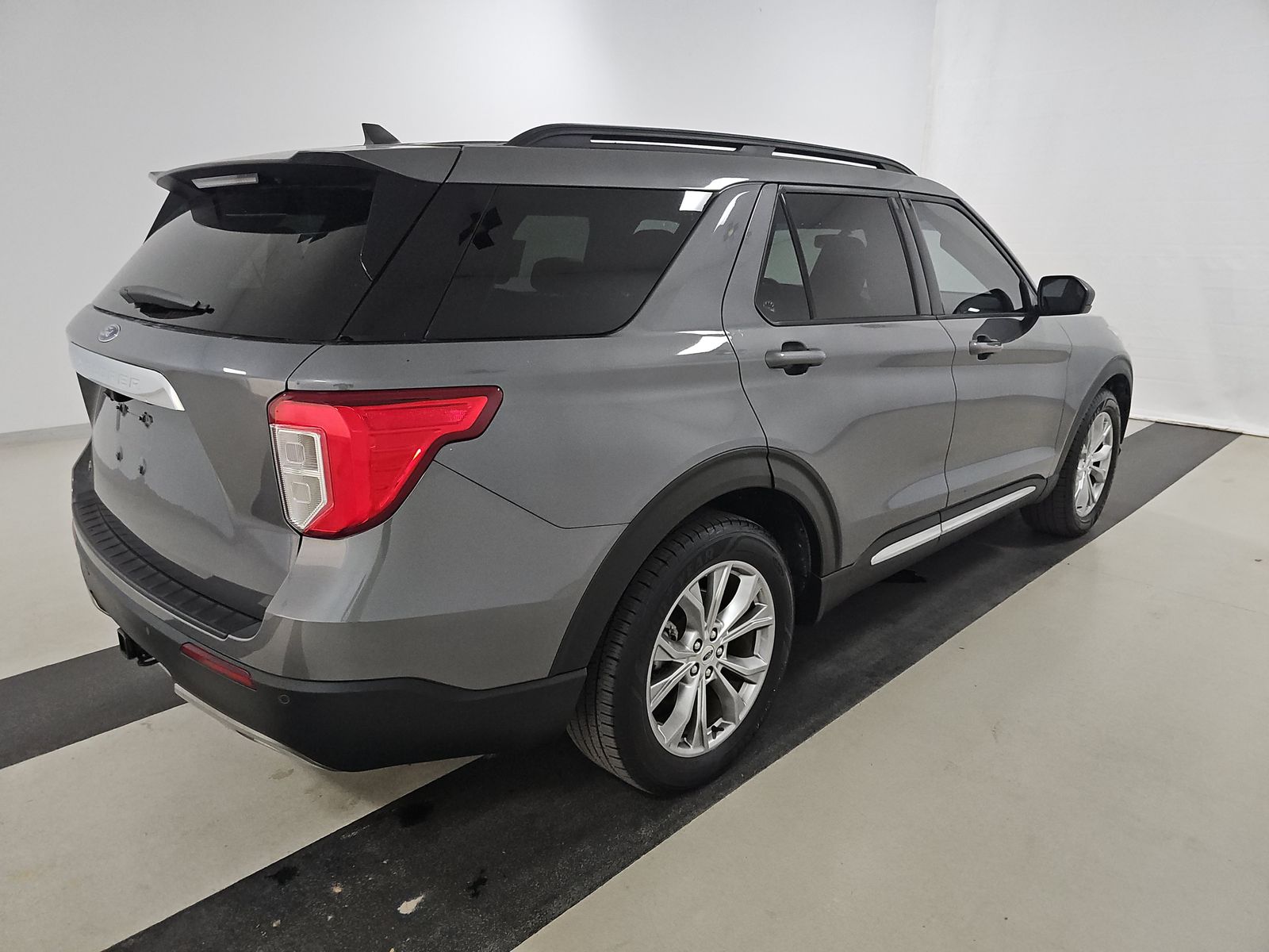 FORD EXPLORER - 5
