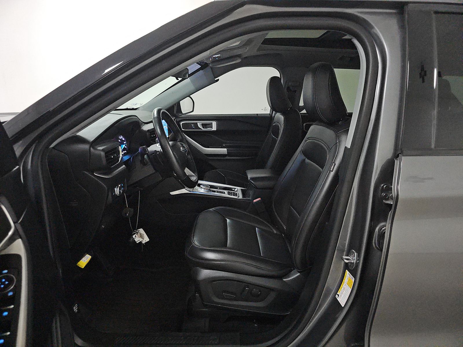 FORD EXPLORER - 8