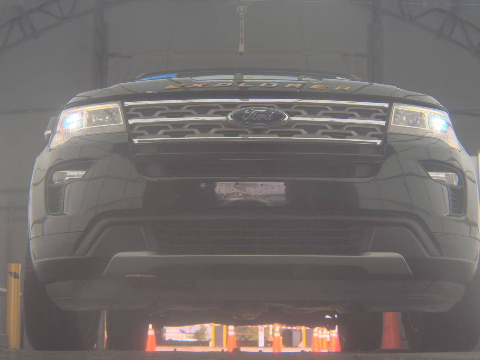 FORD EXPLORER - 4