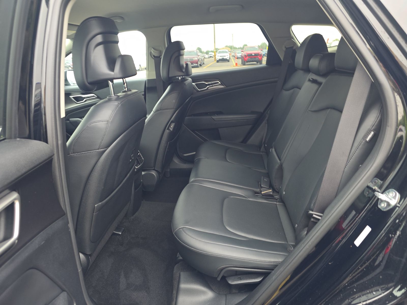 2025 Kia Sportage EX FWD