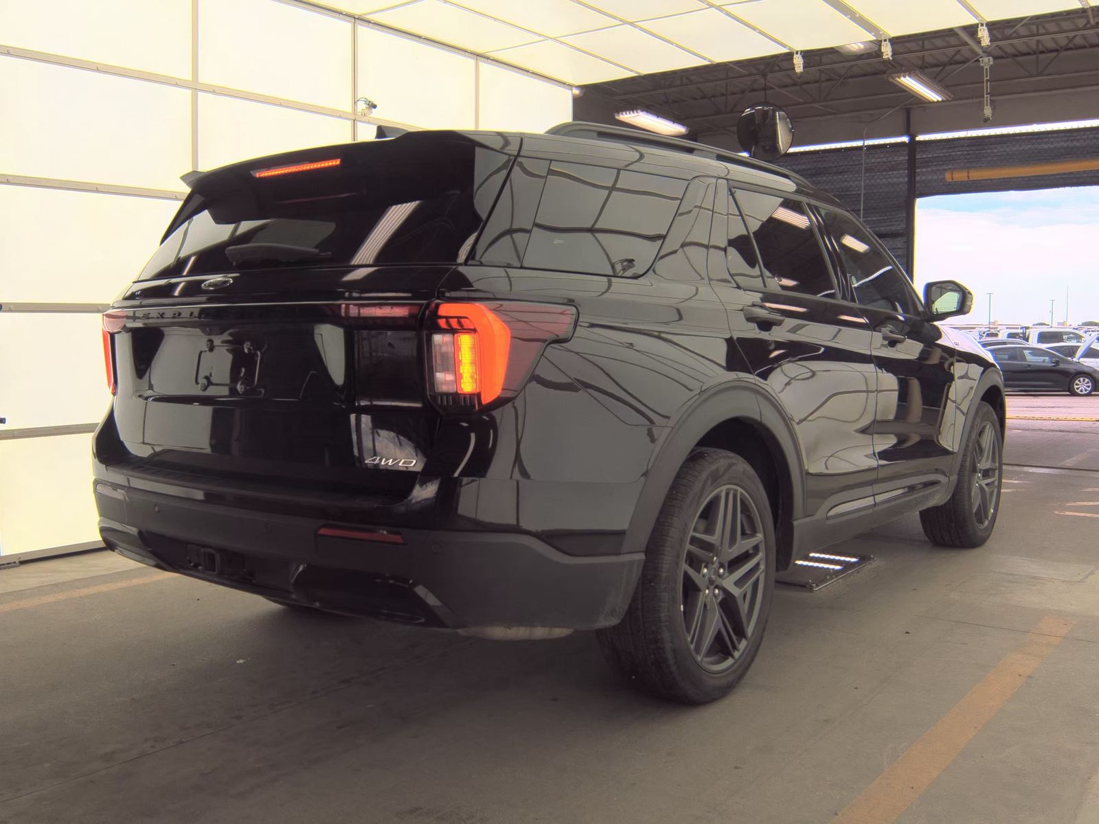FORD EXPLORER - 6