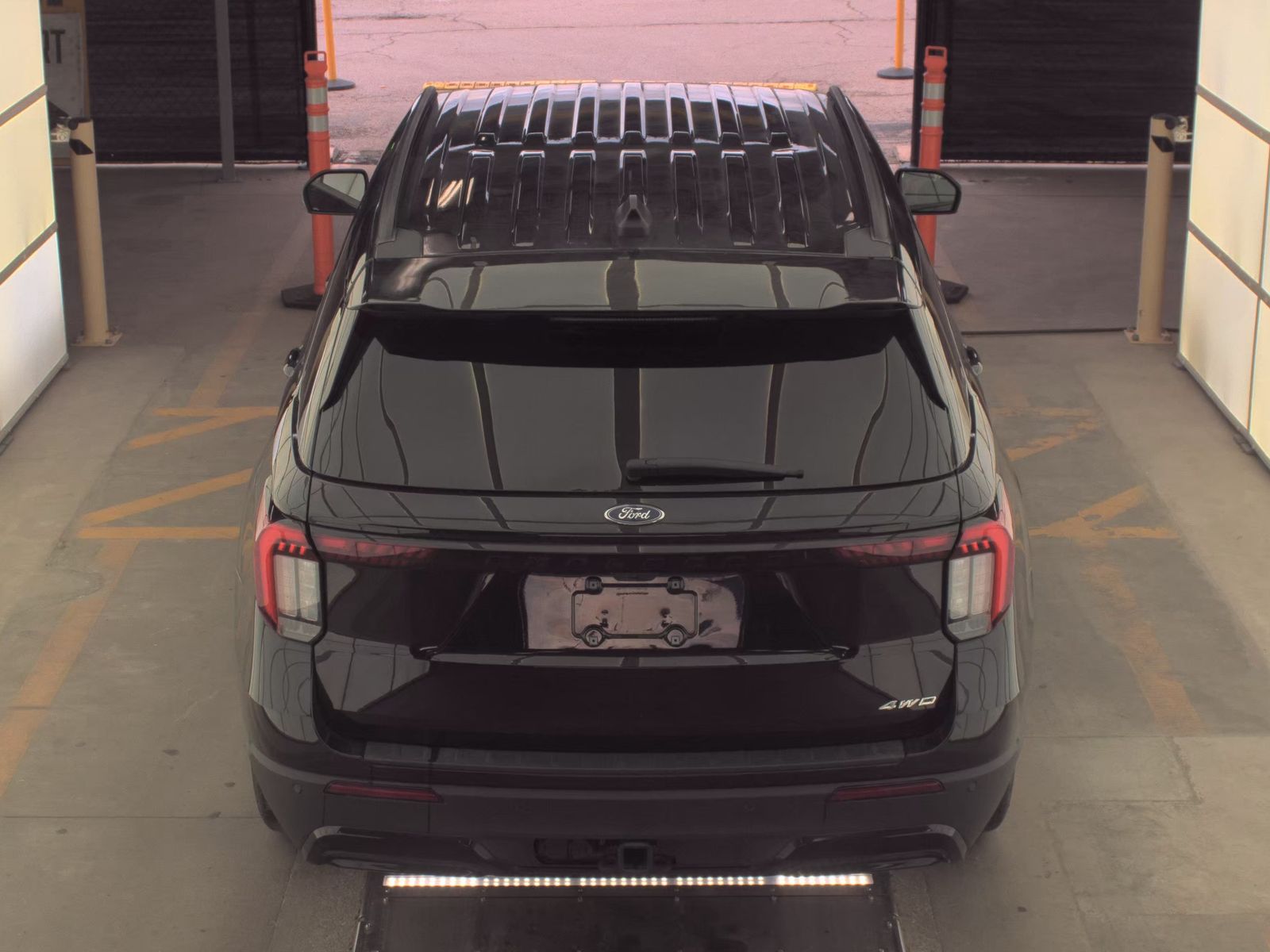 FORD EXPLORER - 7