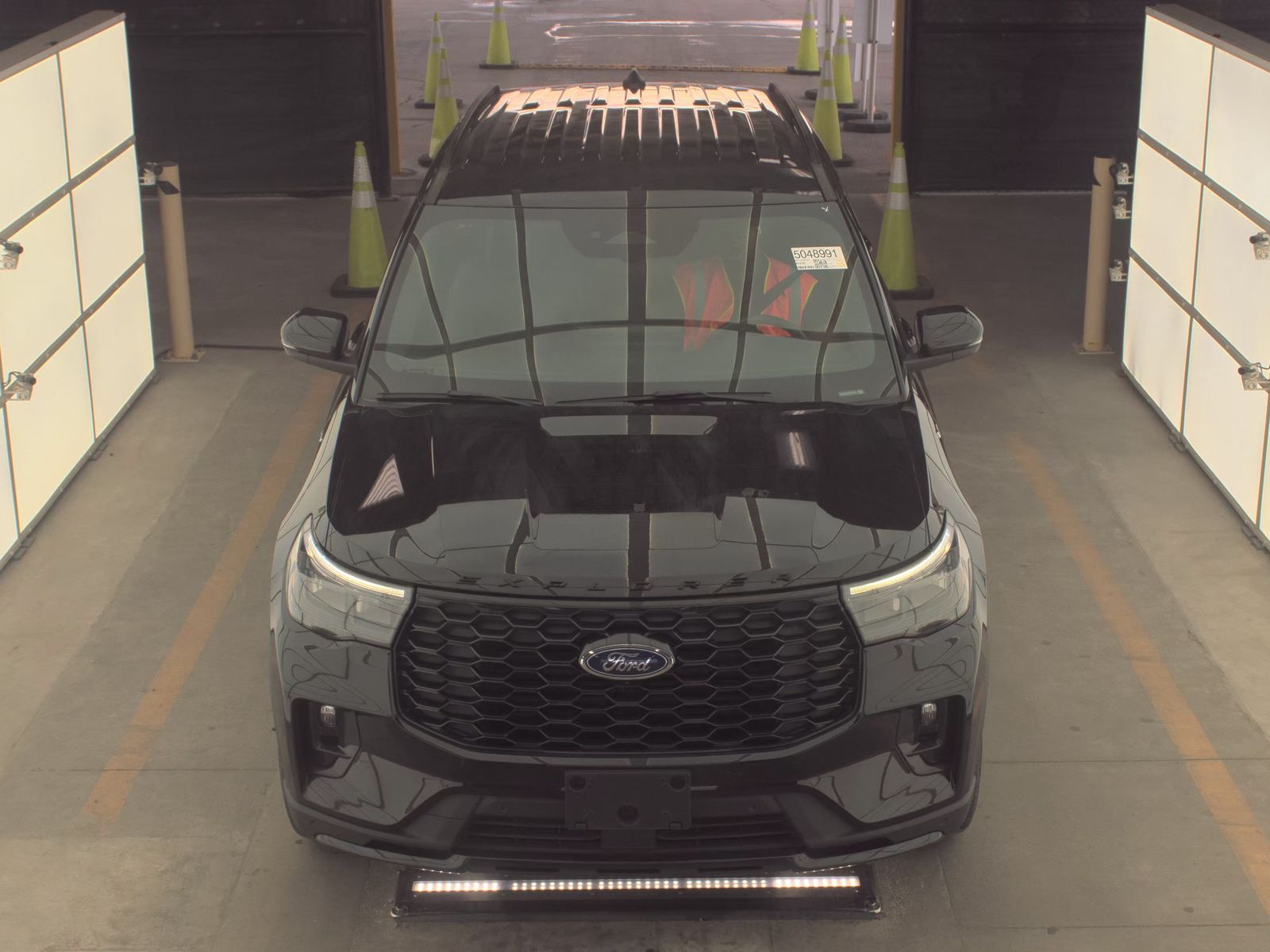 FORD EXPLORER - 3