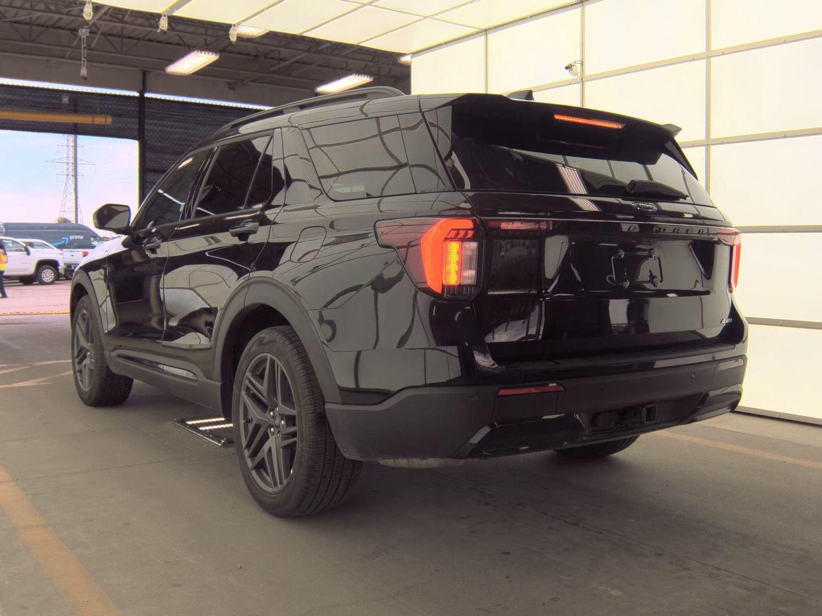 FORD EXPLORER - 9