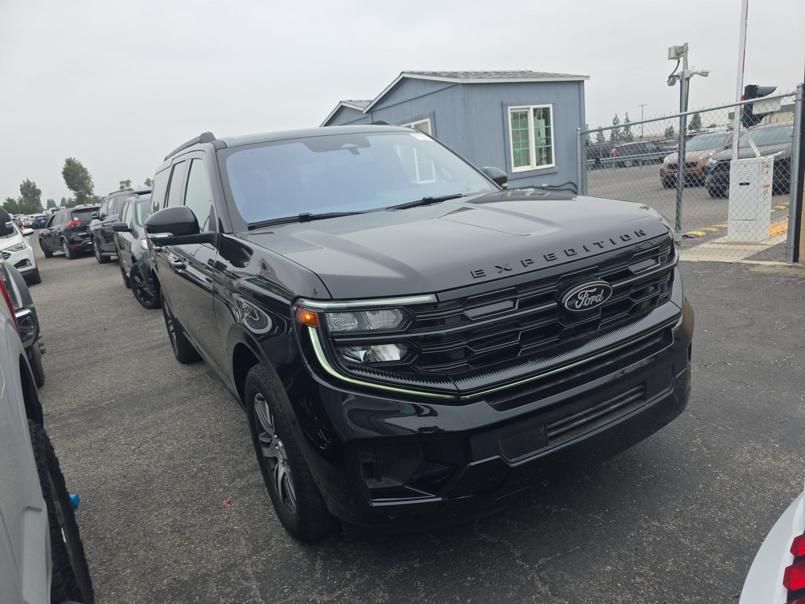 FORD EXPEDITION MAX - 4
