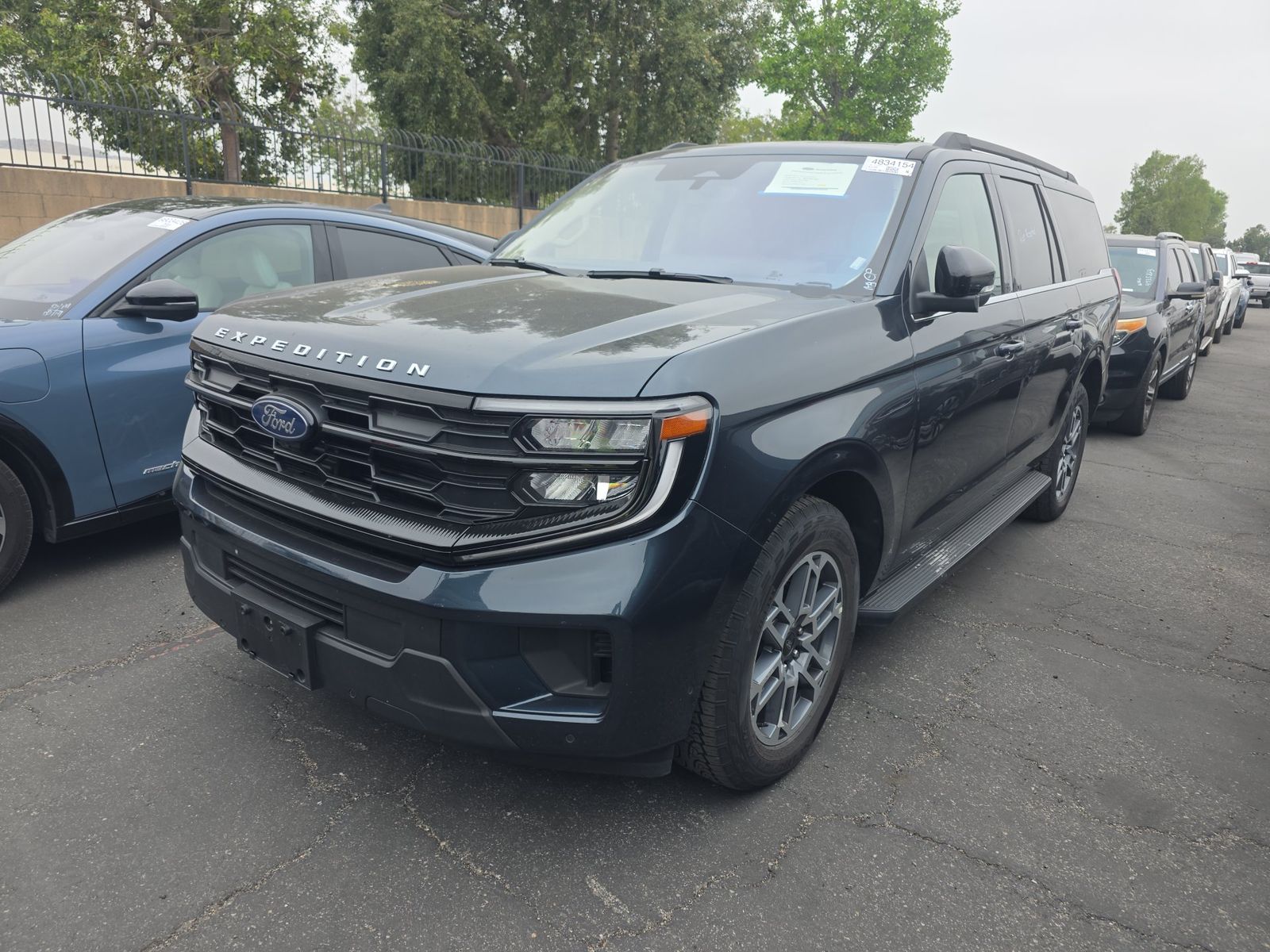 FORD EXPEDITION MAX - 1