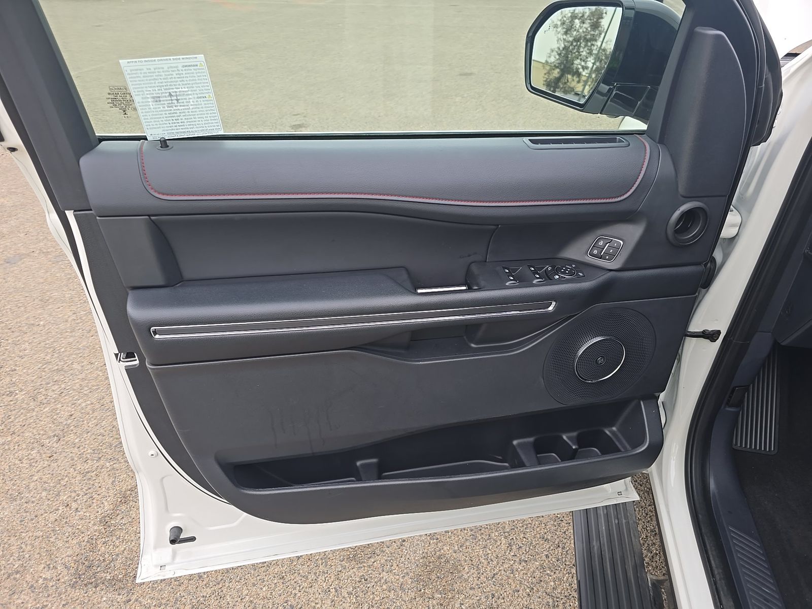 FORD EXPEDITION - 10