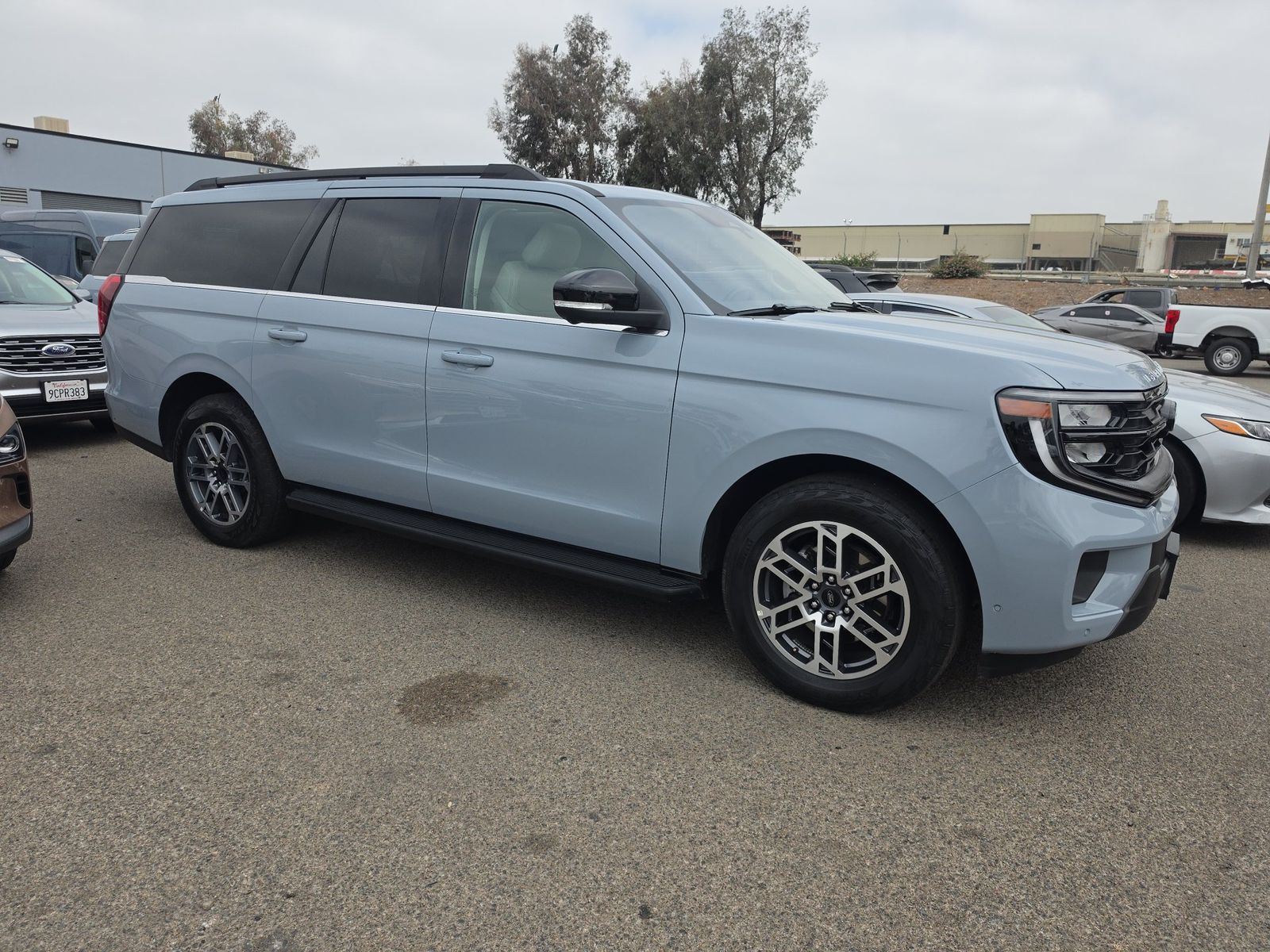 FORD EXPEDITION MAX - 4