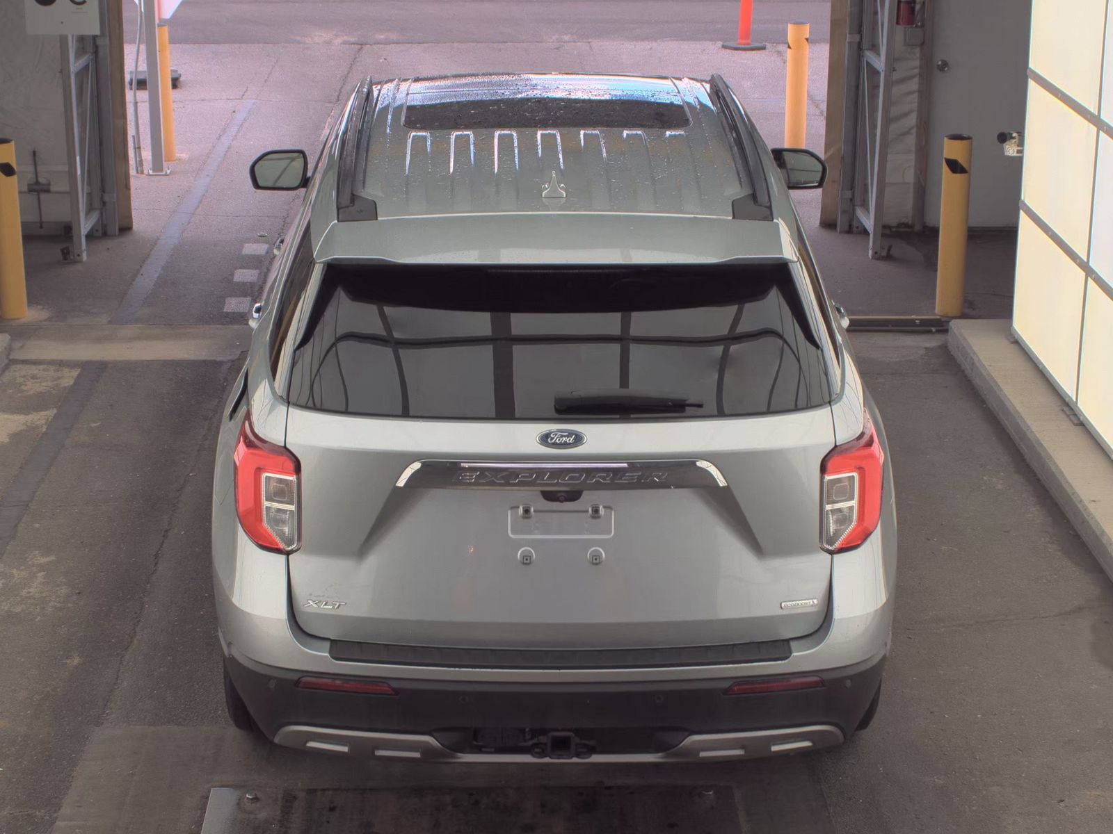 2020 Ford Explorer XLT RWD