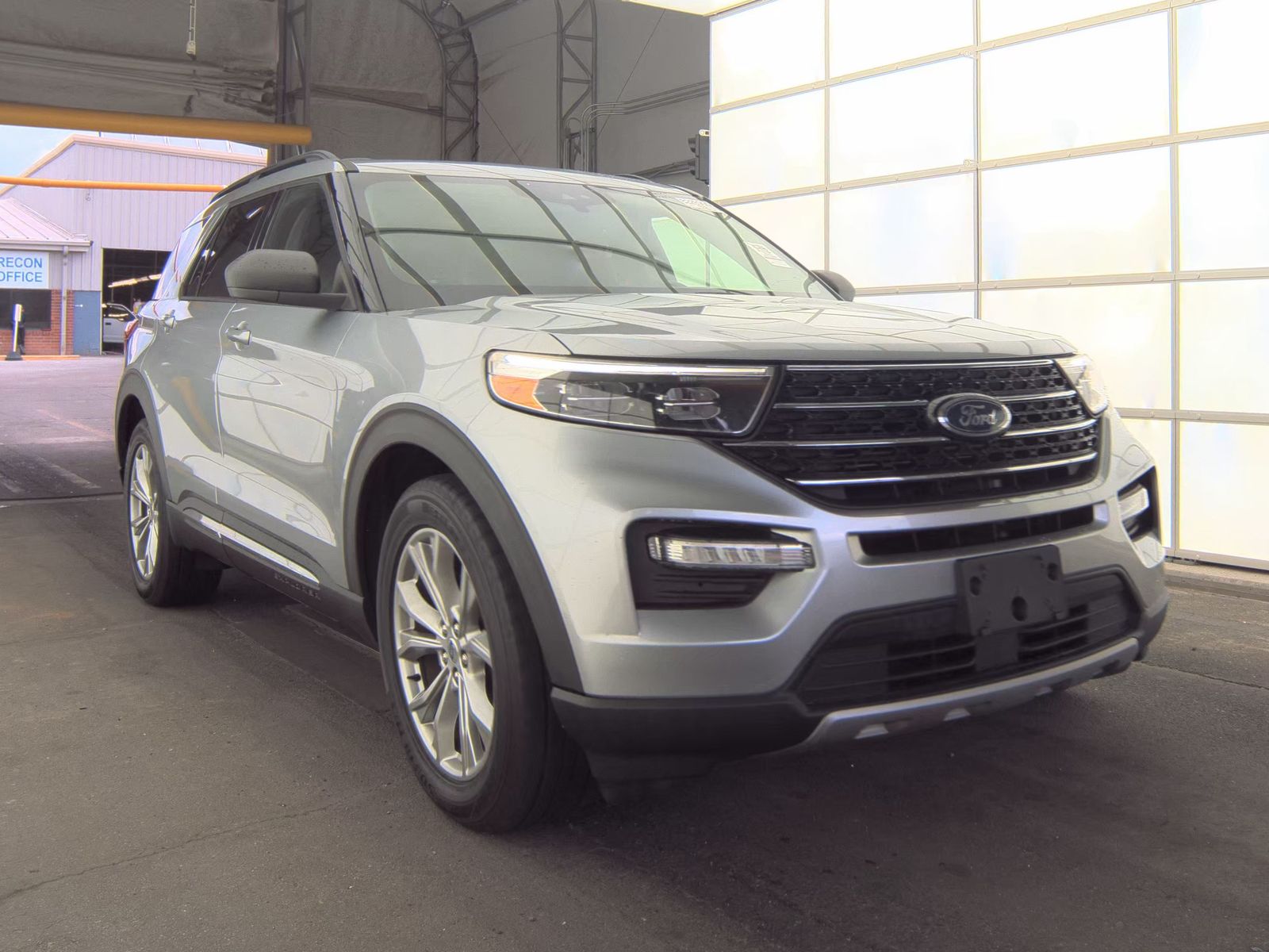 2020 Ford Explorer XLT RWD