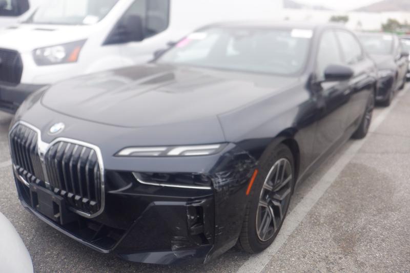 2024 BMW 7 Series 740i RWD