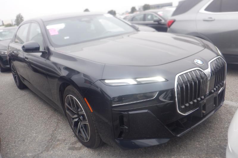 2024 BMW 7 Series 740i RWD