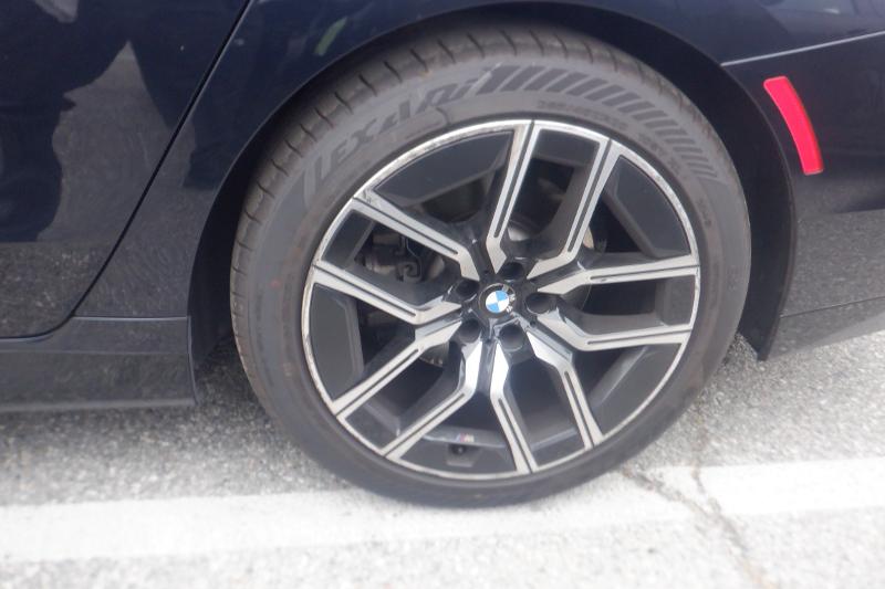 2024 BMW 7 Series 740i RWD