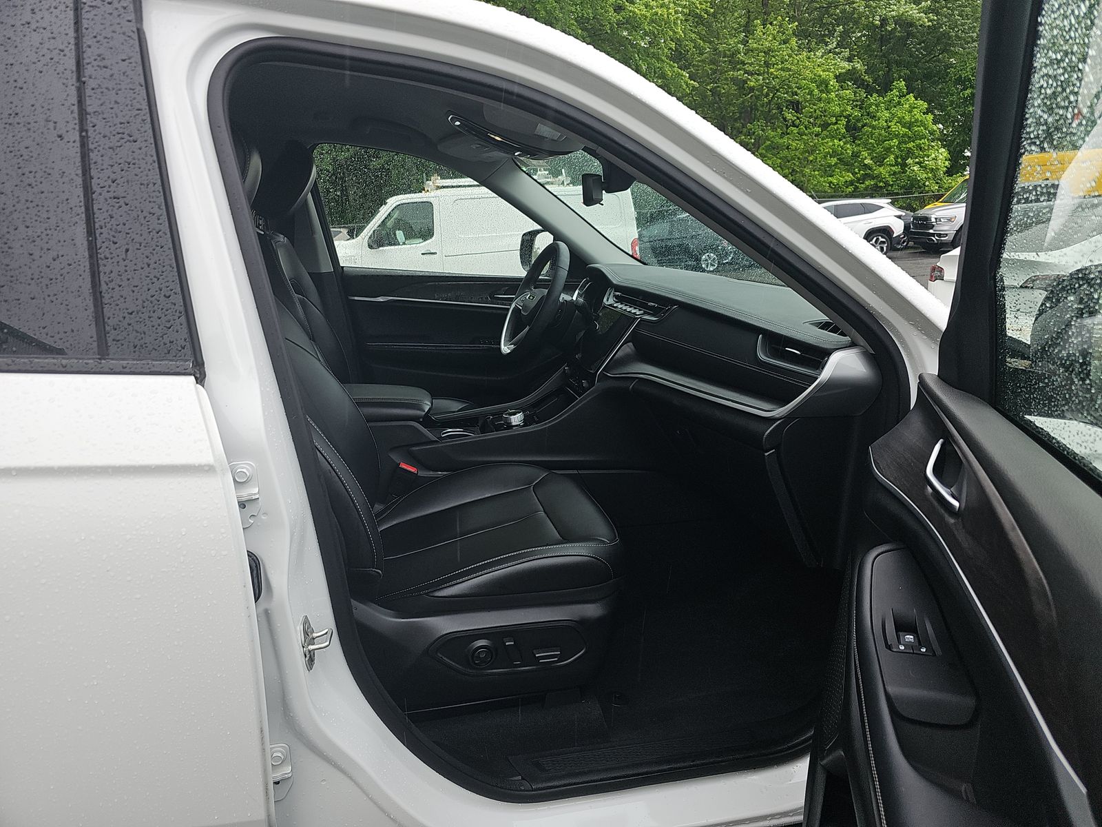 2023 Jeep Grand Cherokee Limited AWD