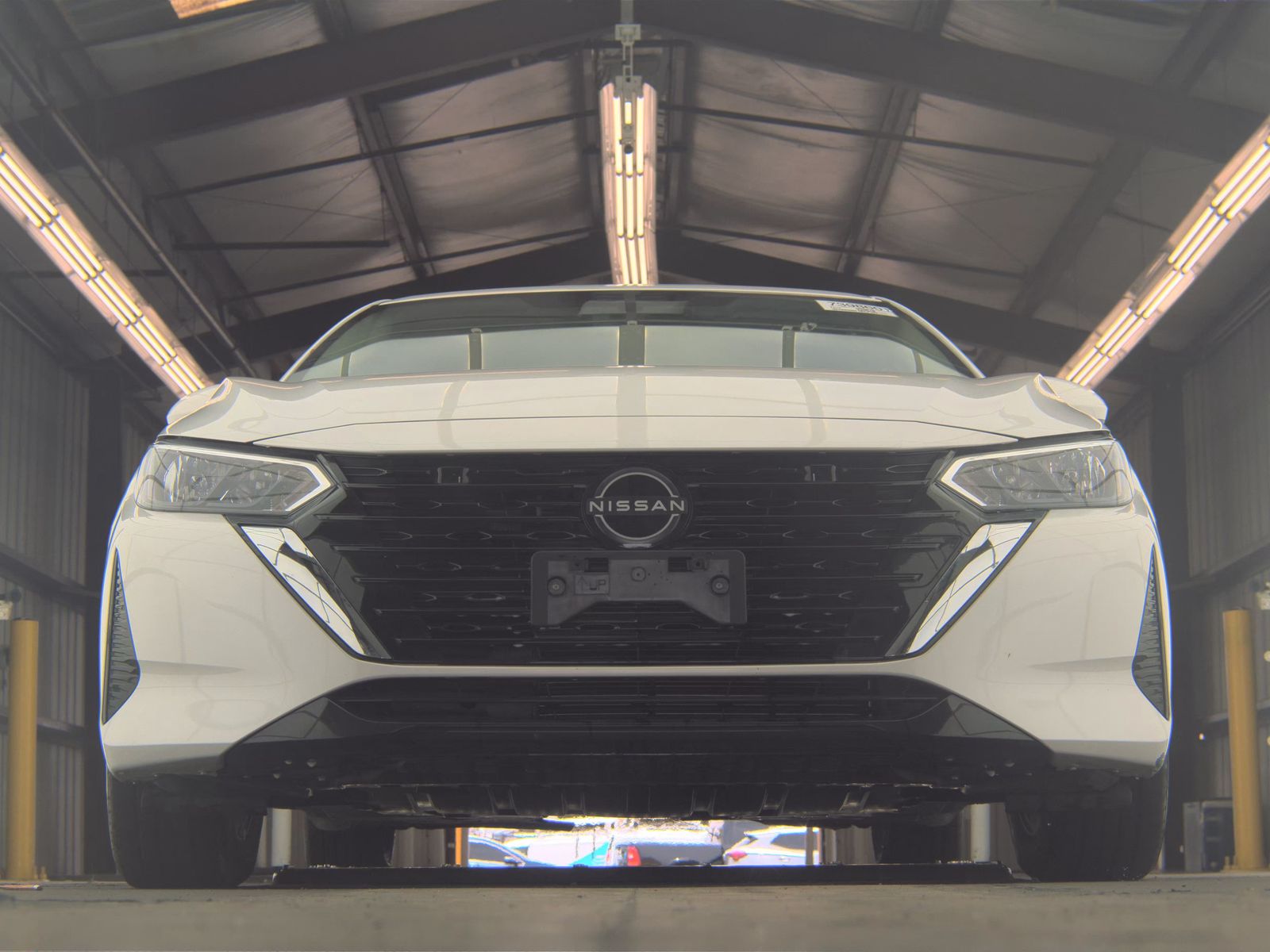 NISSAN SENTRA - 4