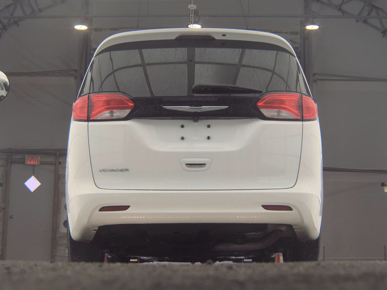 CHRYSLER VOYAGER - 8