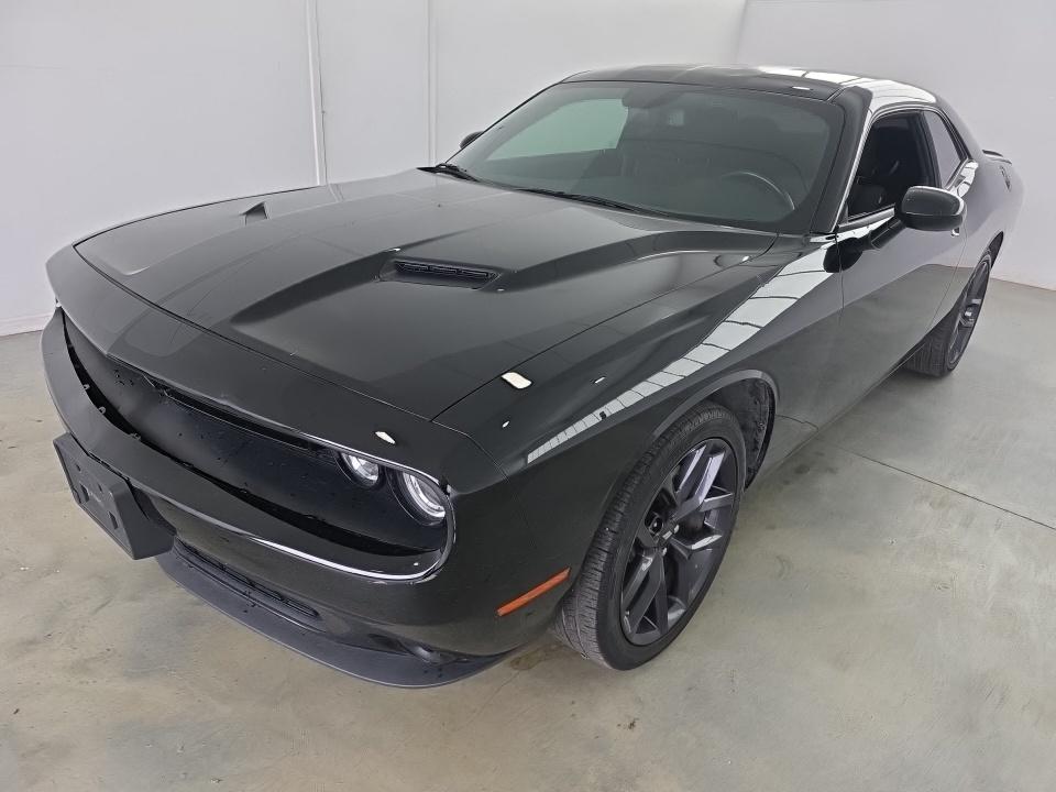 2023 Dodge Challenger SXT RWD