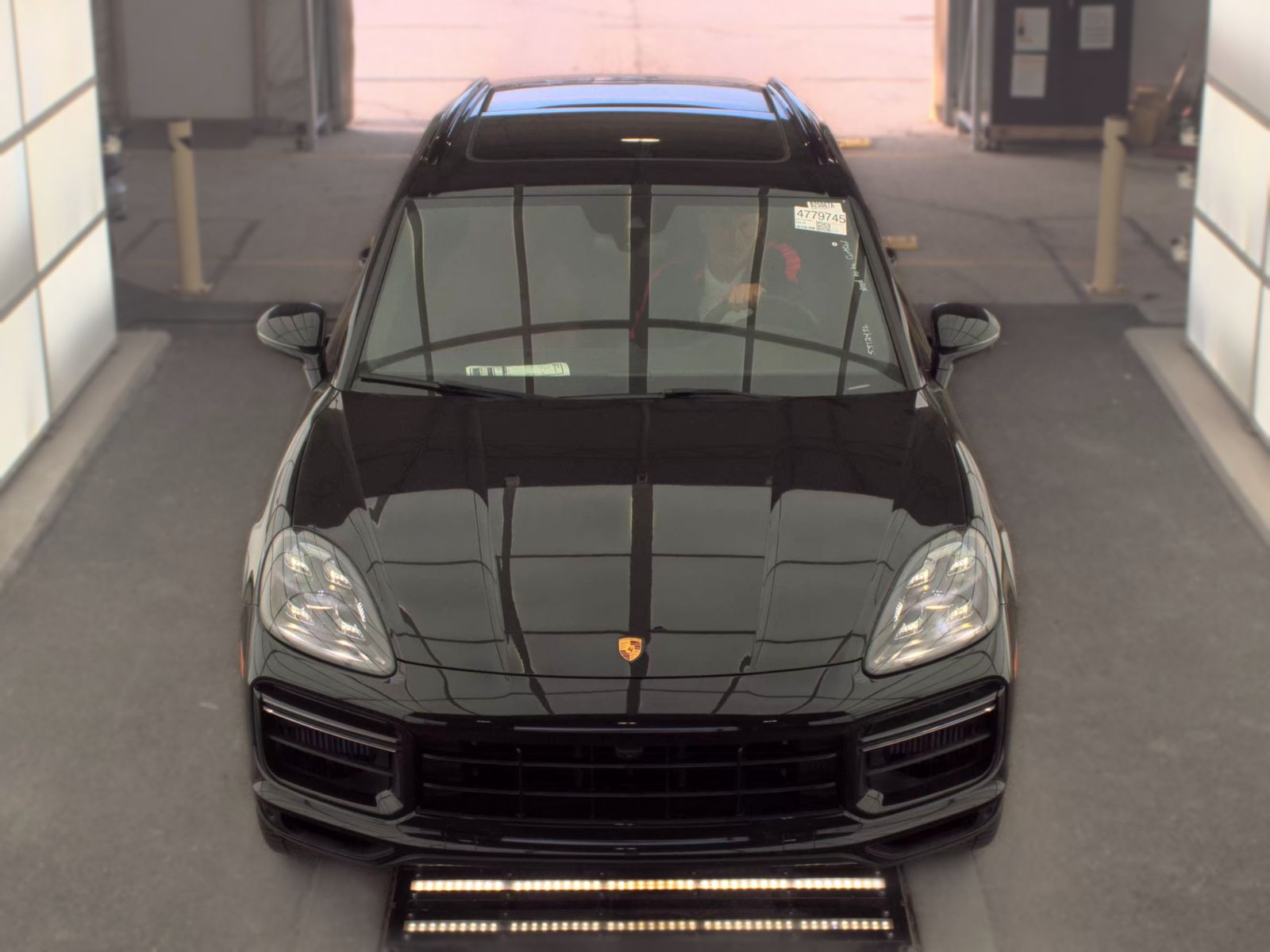 PORSCHE CAYENNE - 3