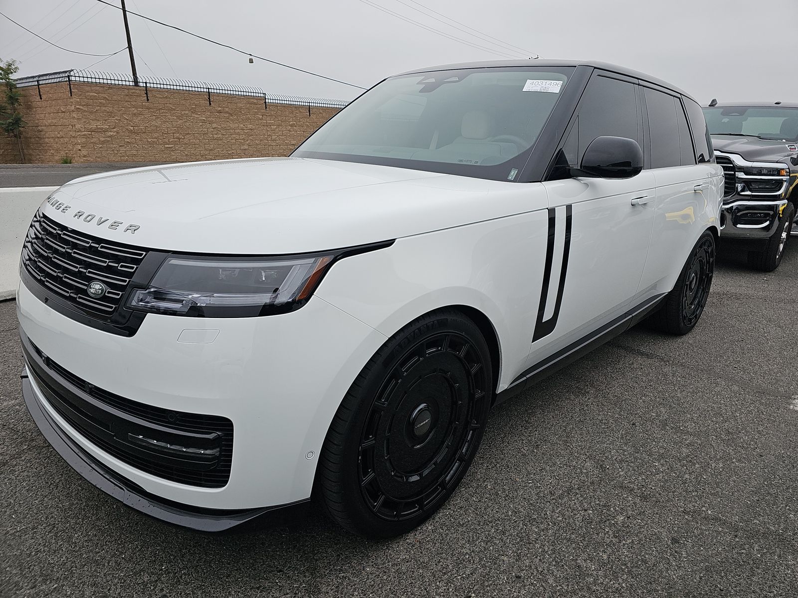 LAND ROVER RANGE ROVER - 1