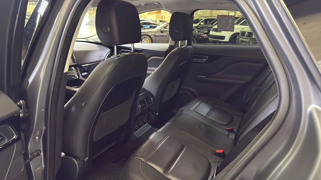 2019 Jaguar F-PACE 30t Prestige AWD