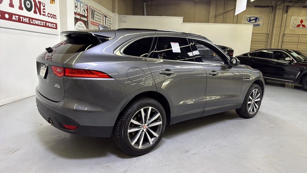 2019 Jaguar F-PACE 30t Prestige AWD