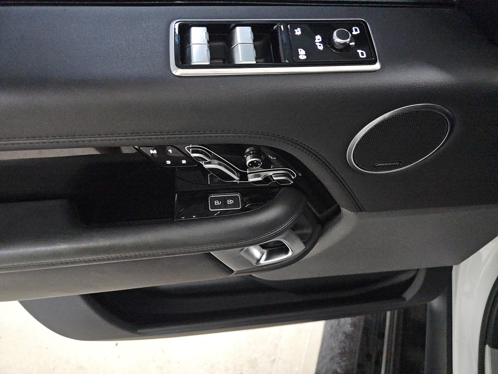 LAND ROVER RANGE ROVER - 10