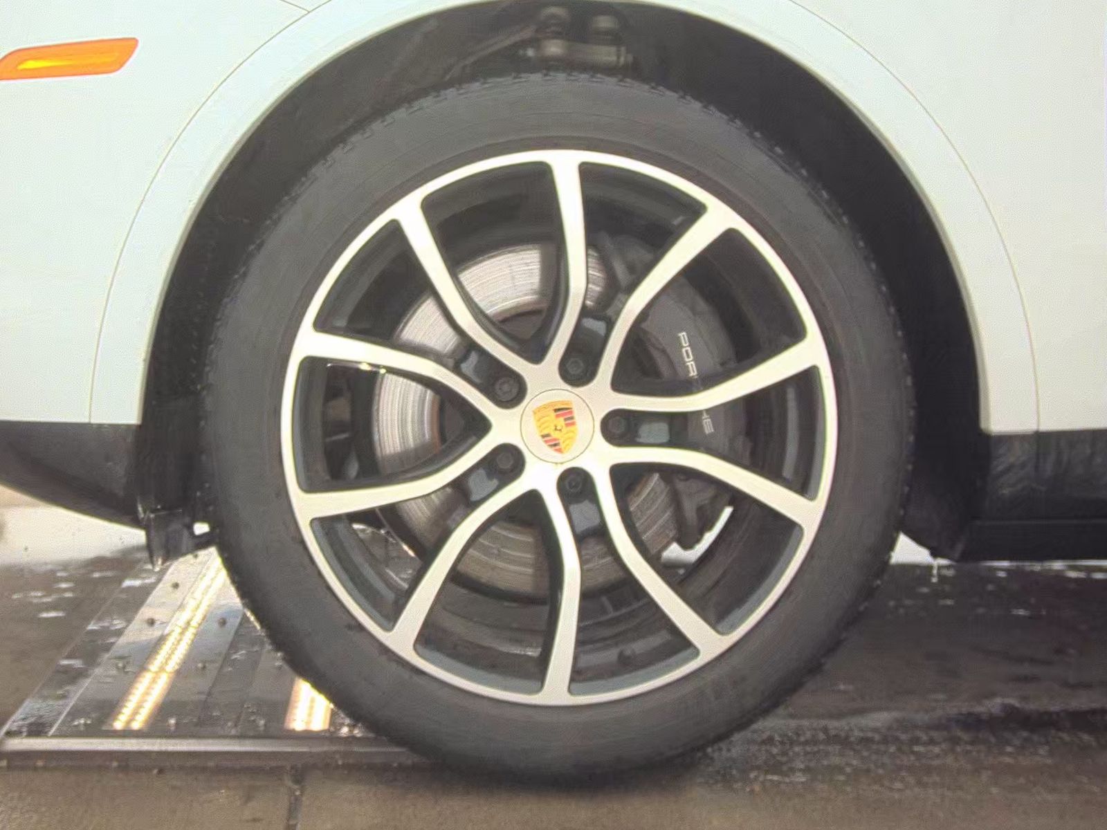 PORSCHE CAYENNE - 10