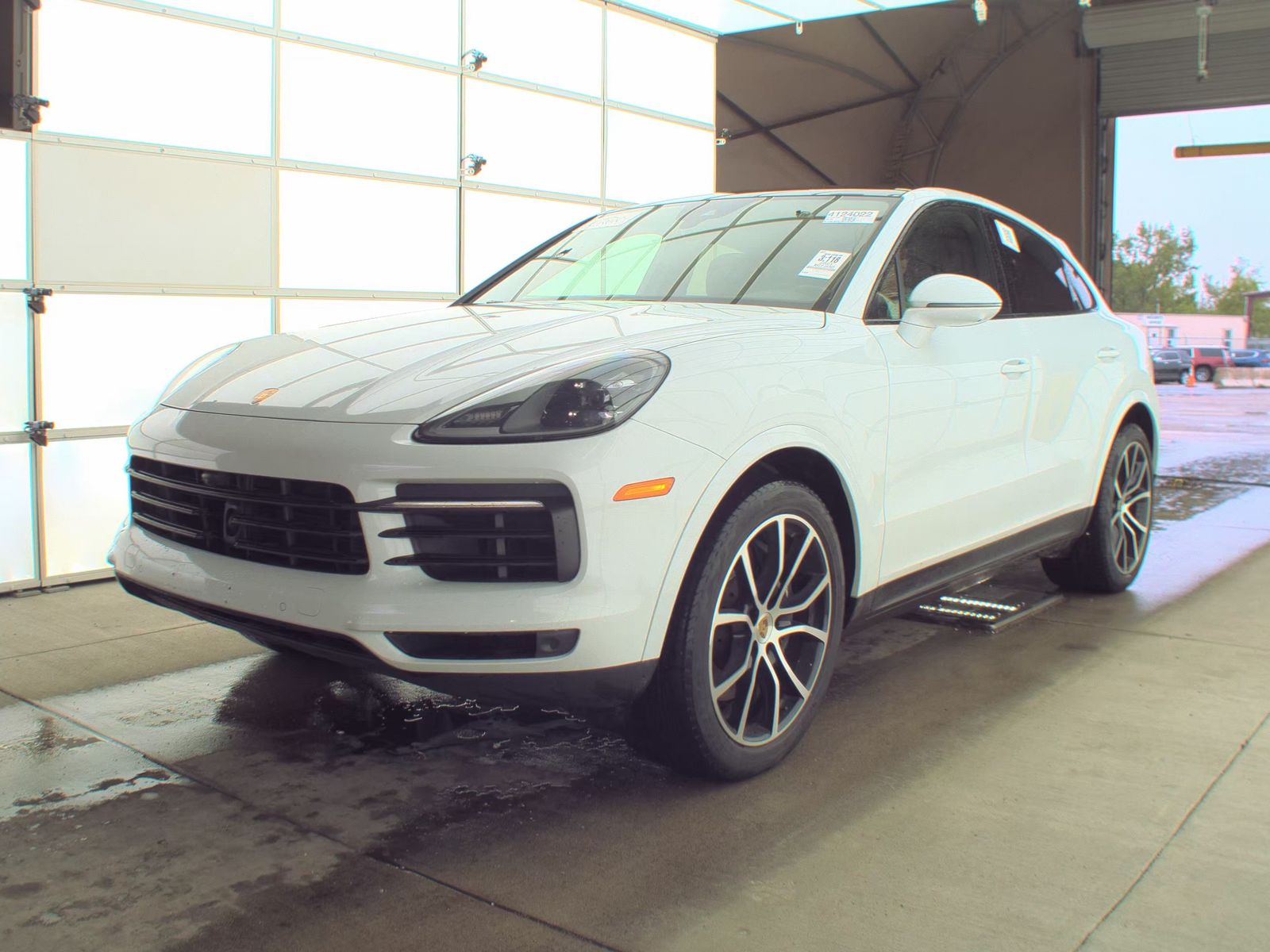 PORSCHE CAYENNE - 1