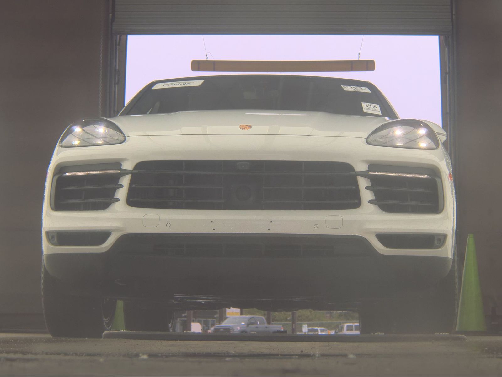 PORSCHE CAYENNE - 4