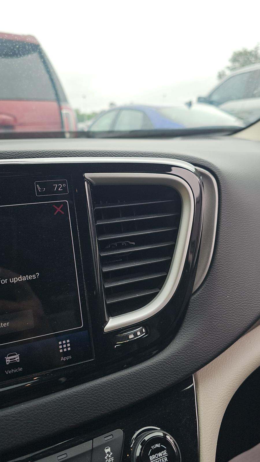 2023 Chrysler Pacifica Touring L FWD