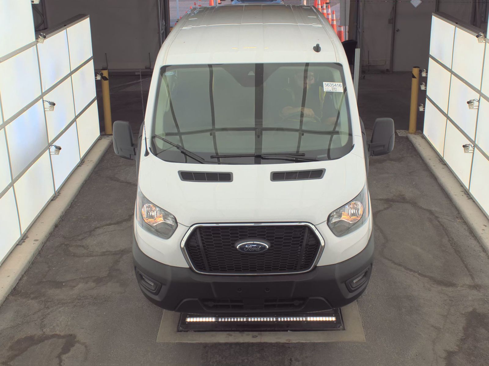 FORD TRANSIT 250 - 3